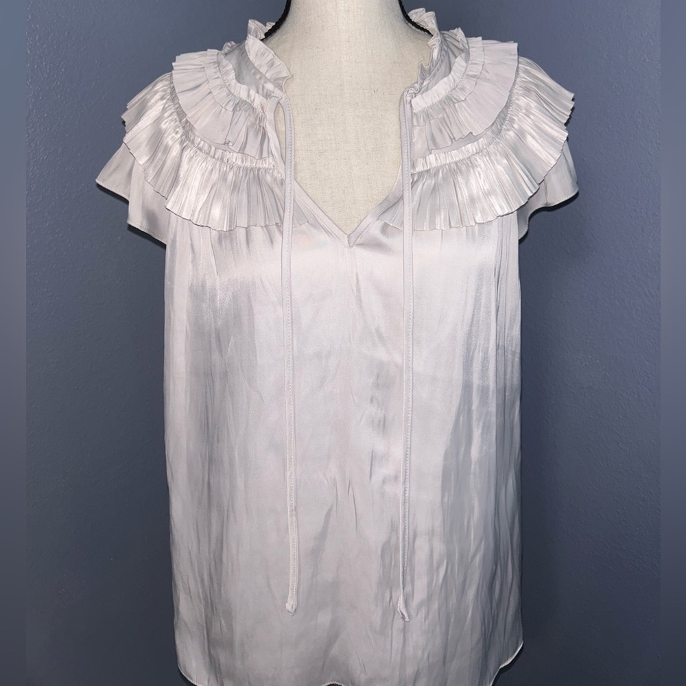 blouse never been worn